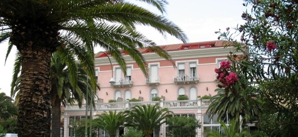 Progresso Hotel 4*